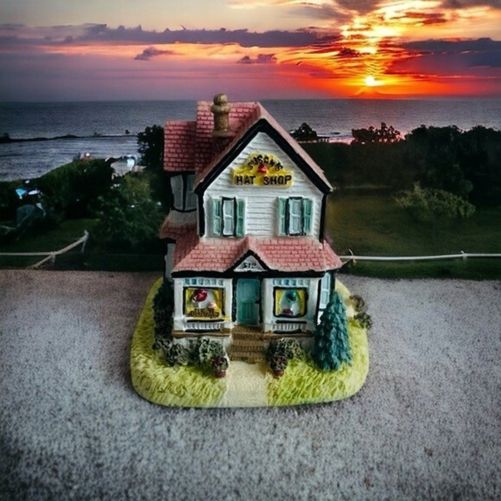 1997 Liberty Falls Susan's Hat Shop Figurine 3" Miniature Building NIB